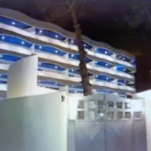 Ones Playa Mero Appartement